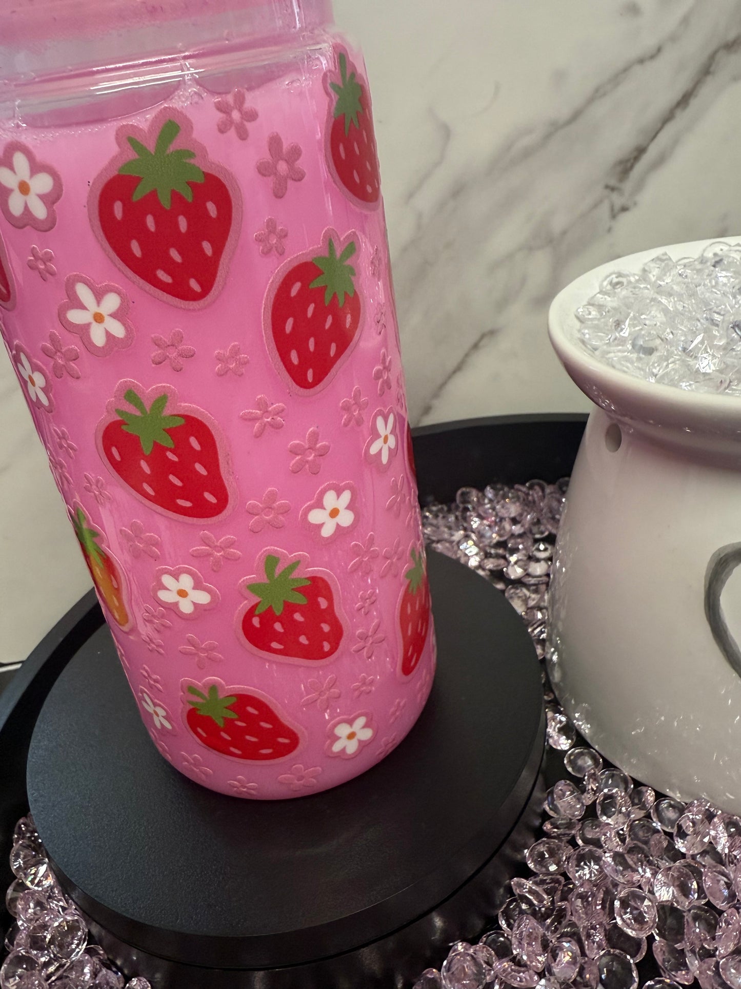 Strawberry- 16oz Plastic SnowGlobe Tumbler