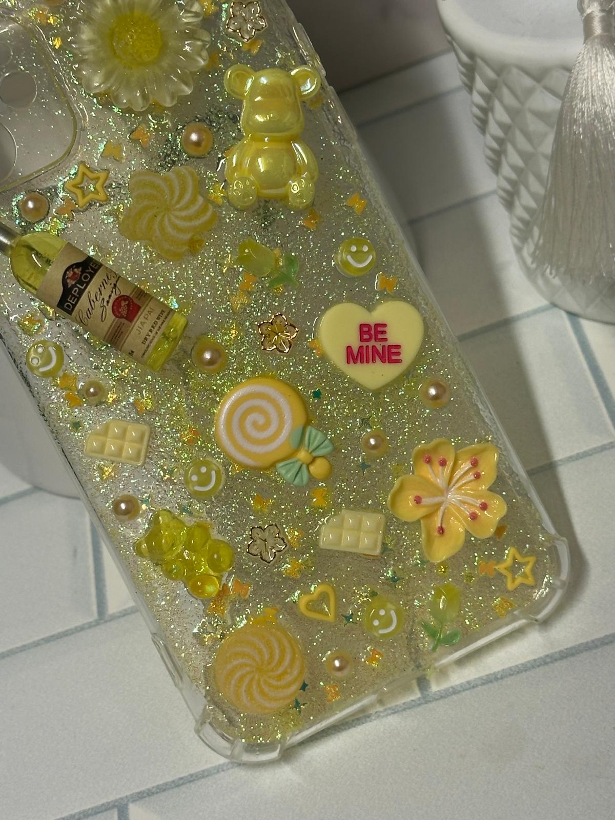 iPhone 11 - Yellow Speckle