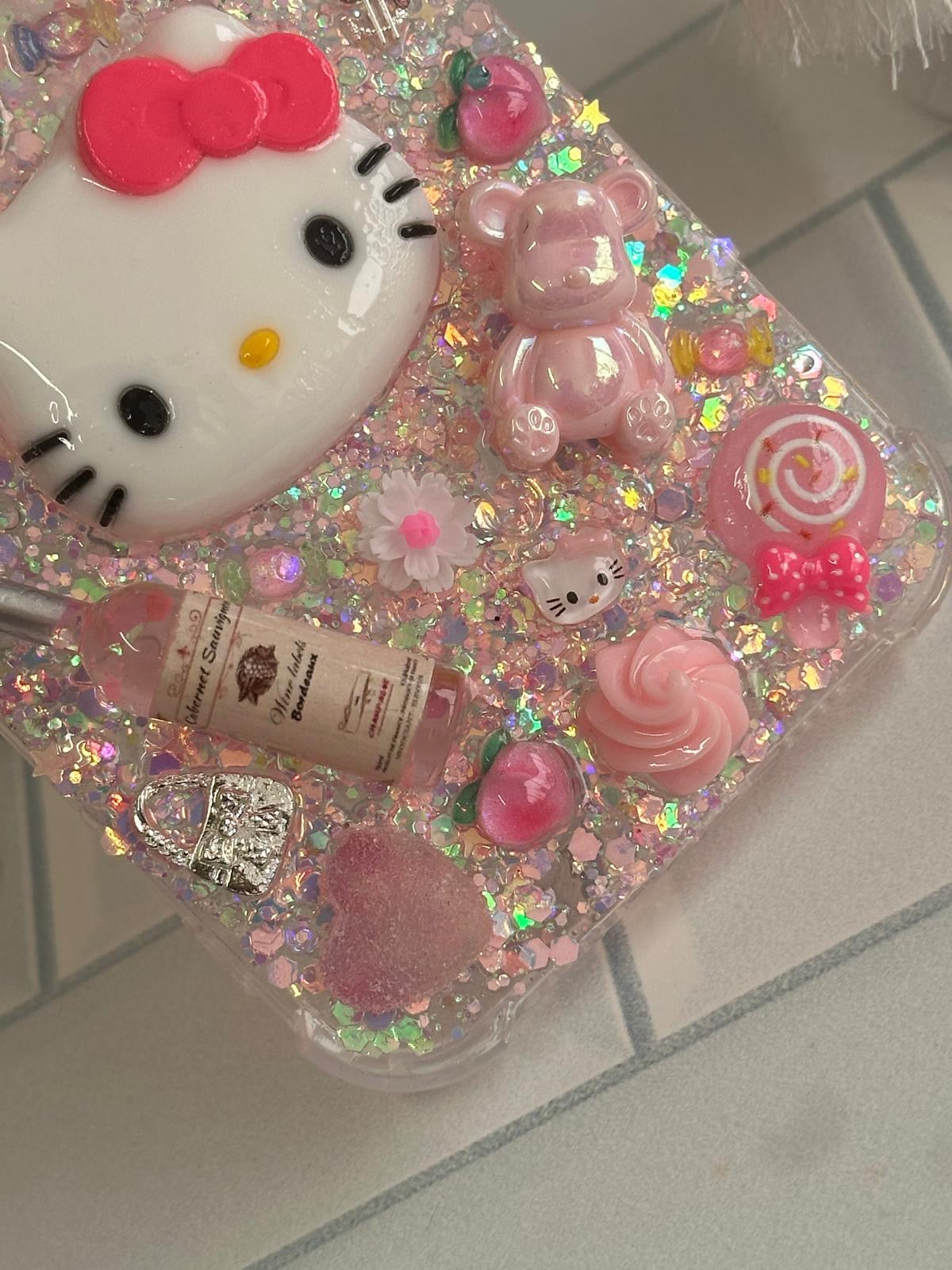 iPhone 13 Pro Max - Pink Hello Kitty