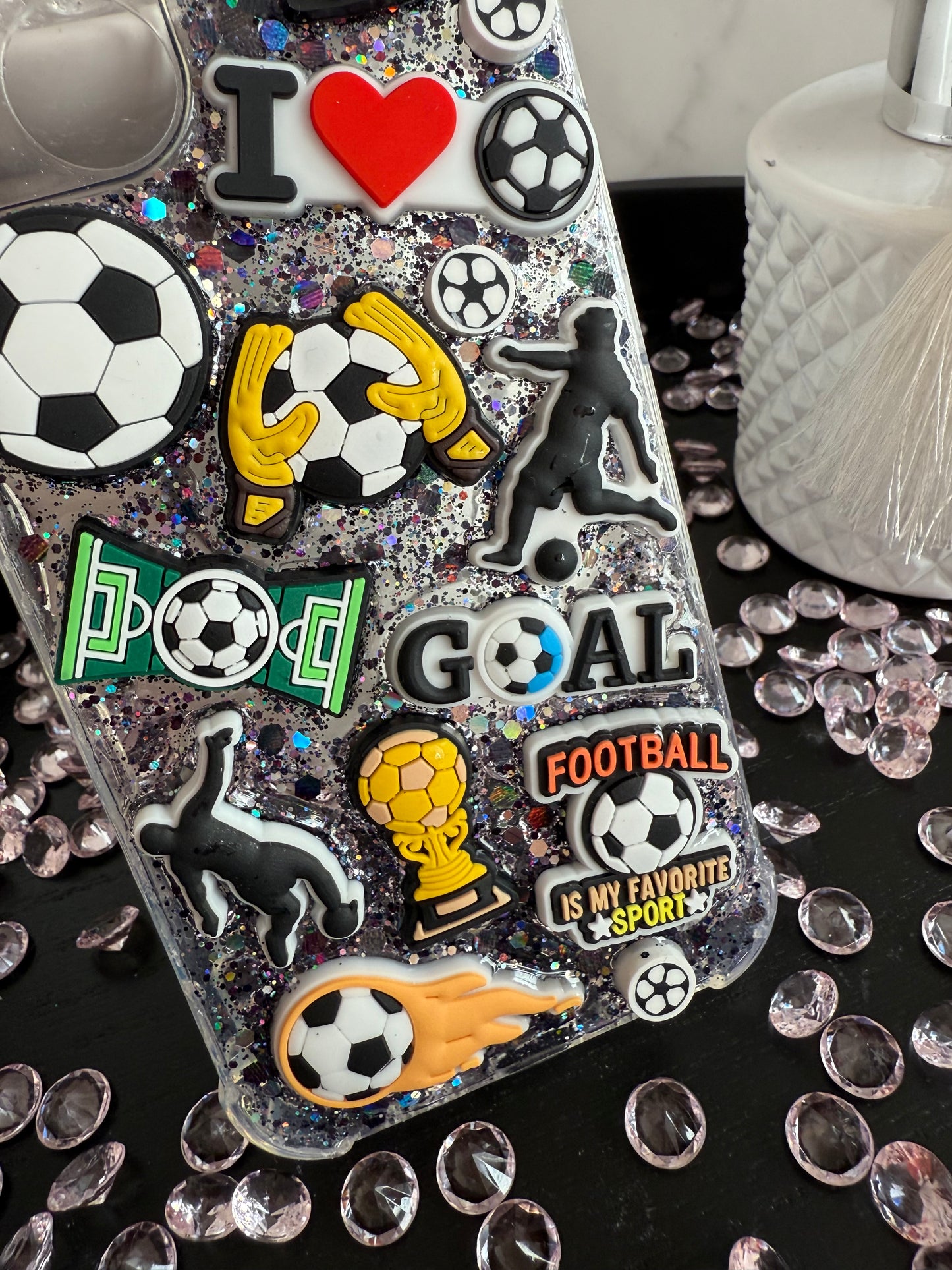 iPhone 13 - Football Madd