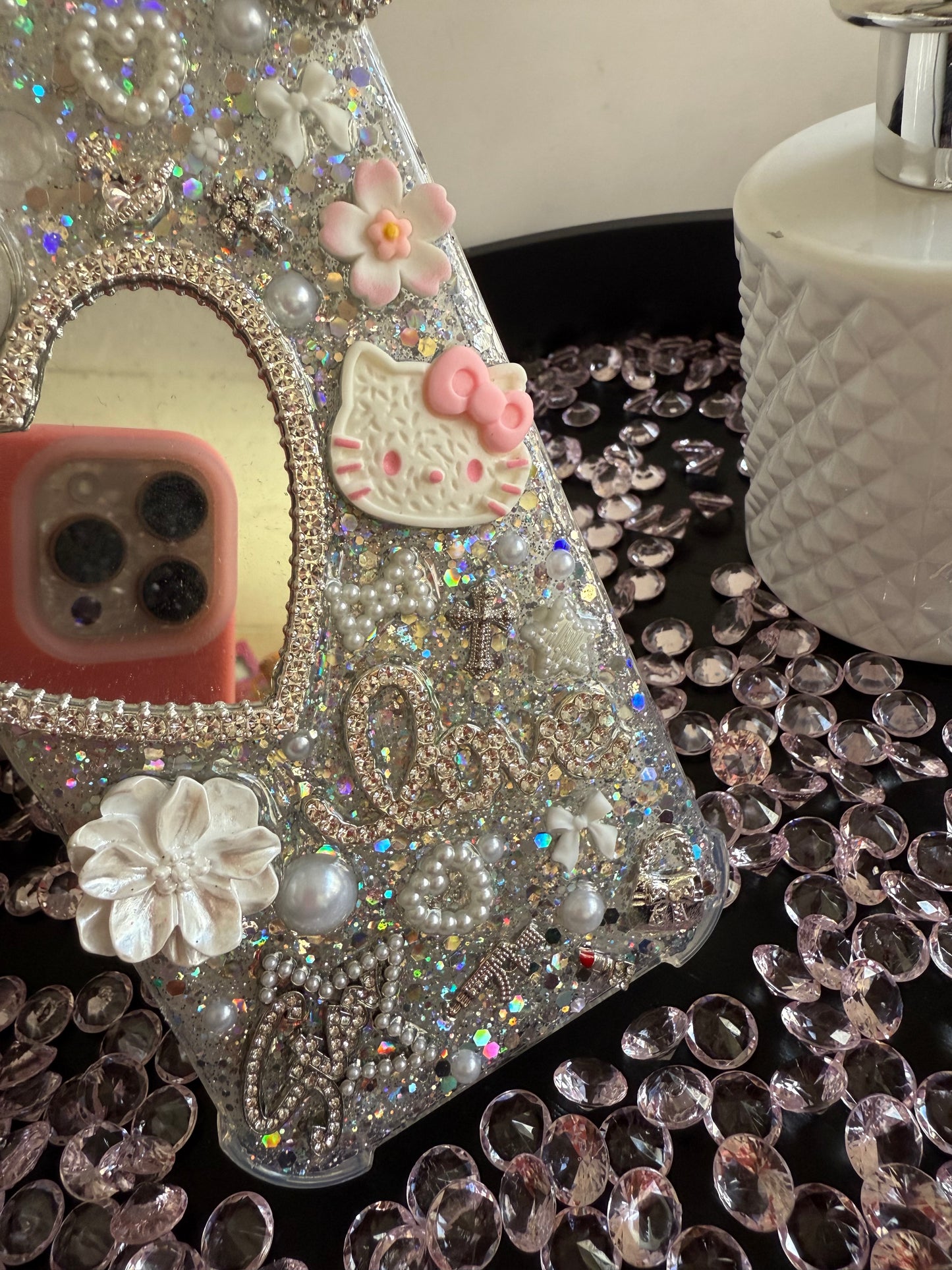 iPhone 16 - Silver Queen
