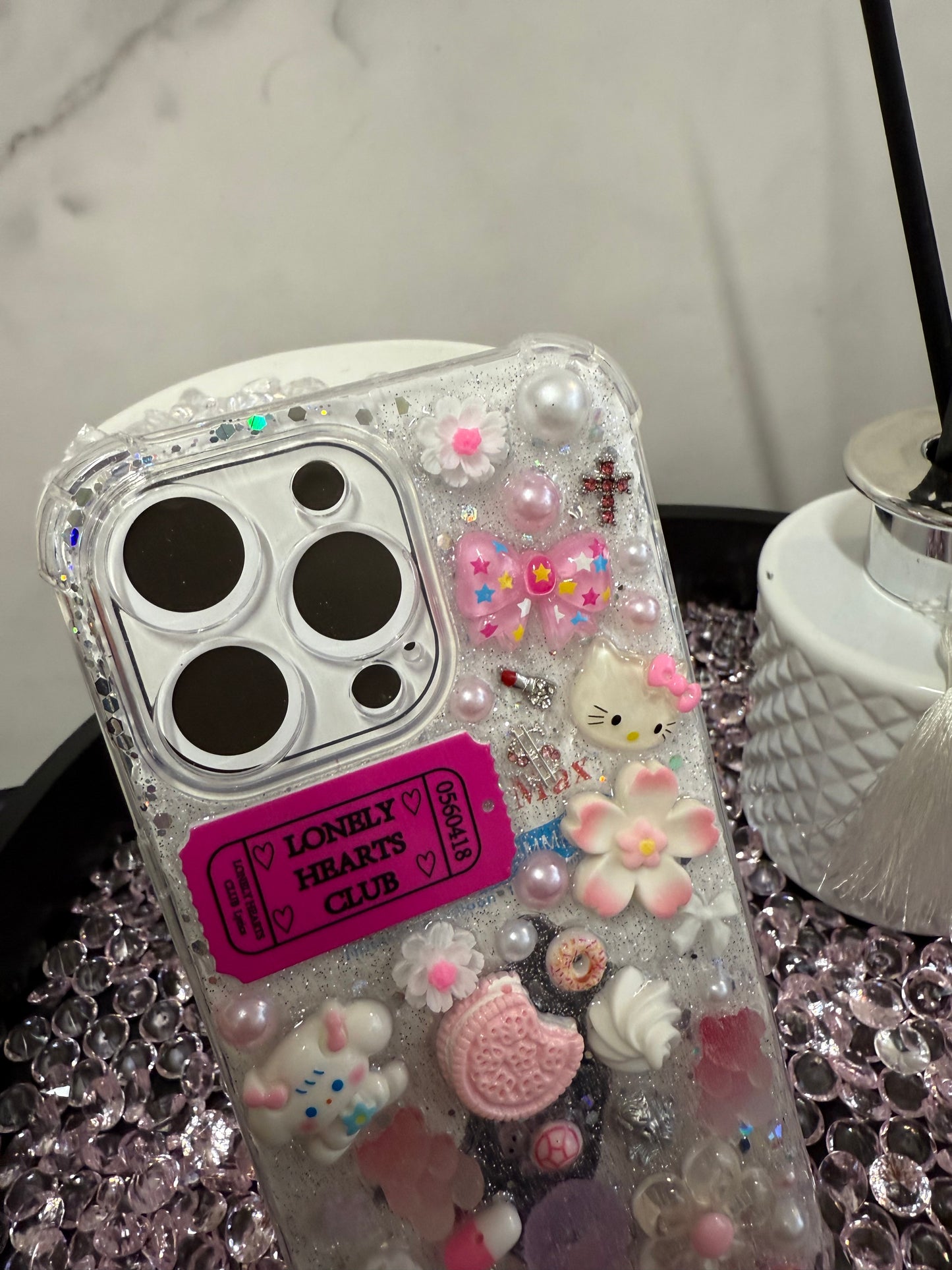 iPhone 15 Pro Max- Lonely Heart