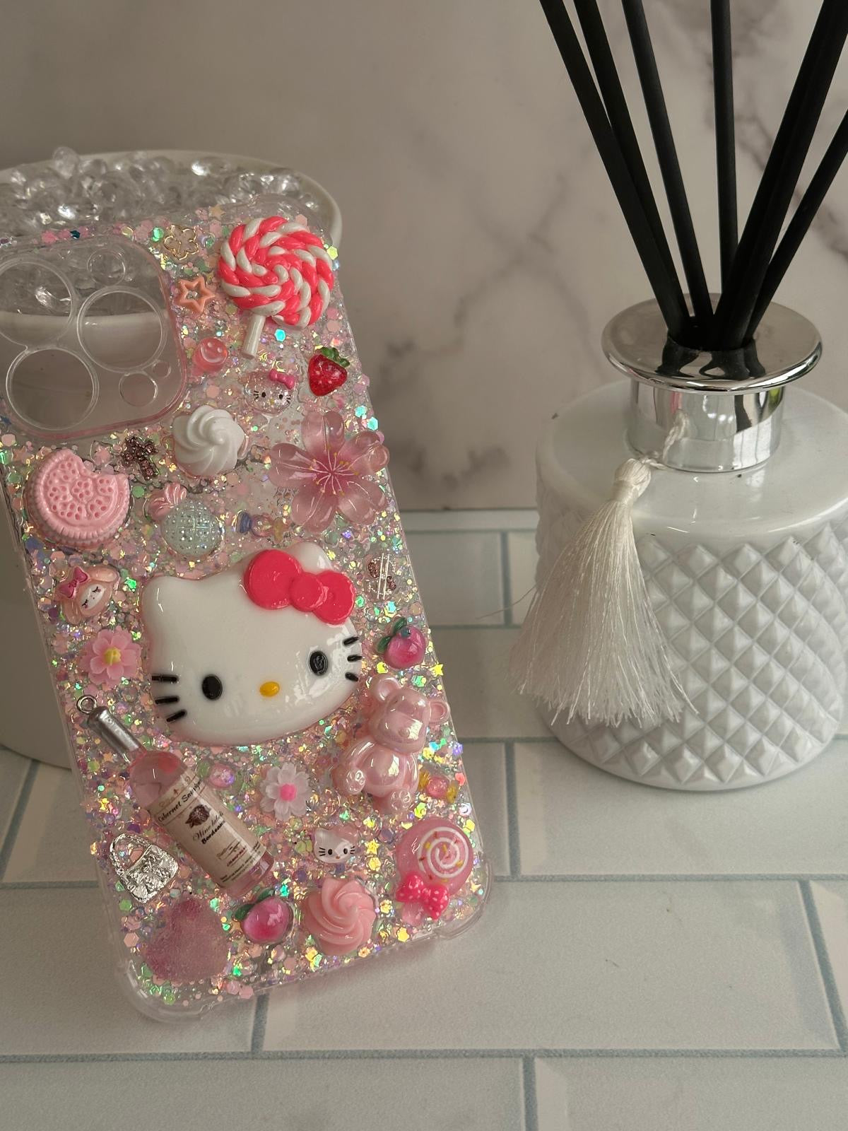 iPhone 13 Pro Max - Pink Hello Kitty