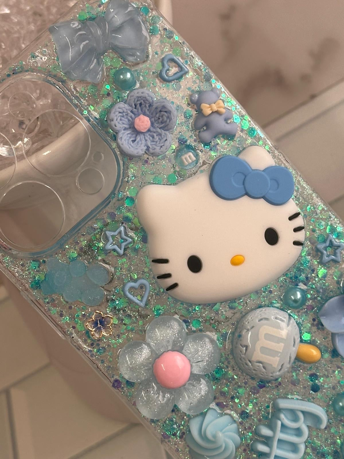 iPhone 15 Pro Max - Blue Hello Kitty